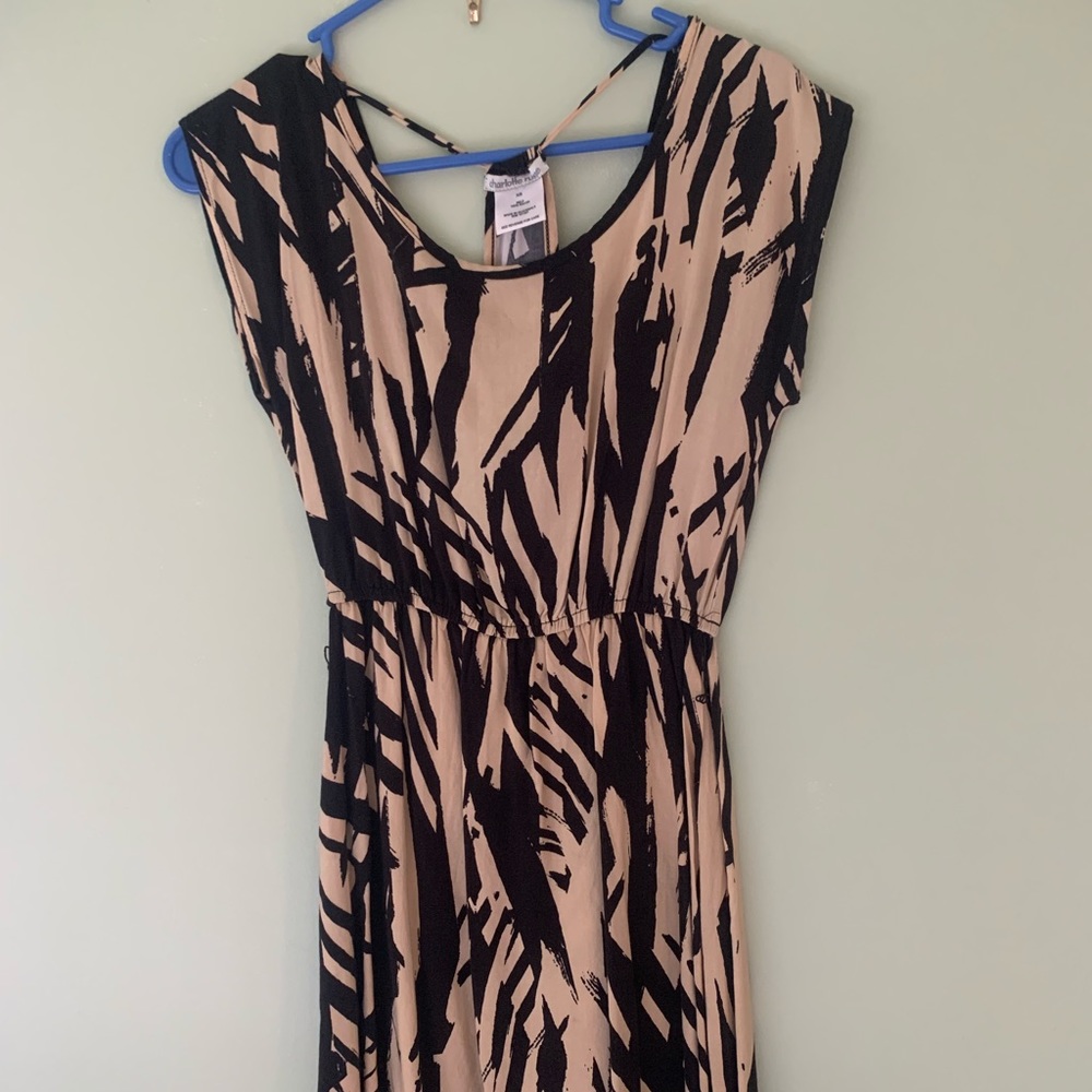 Dress with a cut out back